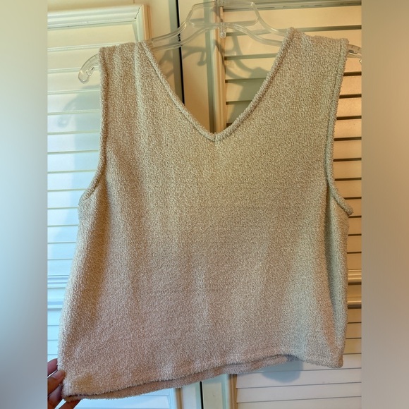 Versona Cream Sweater Vest Size XL - Picture 5 of 8